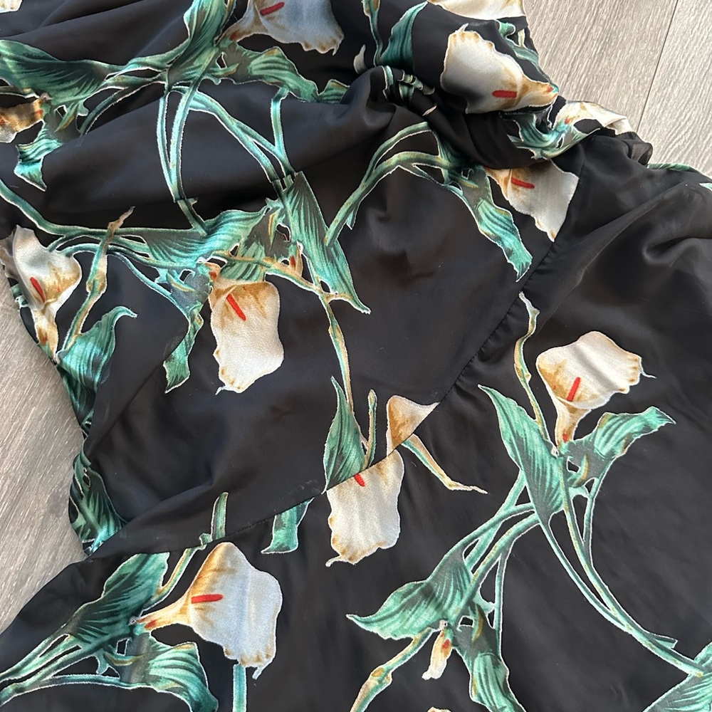 Adelyn Rae Floral Dress - Picture 3 of 6